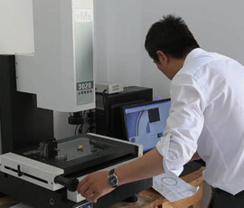 CMM and projector inspection process in Hanryk Factory